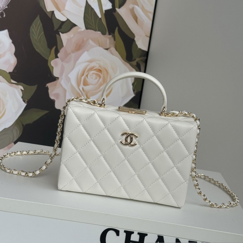 Ch*el box bags